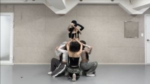 X:IN (엑신) - 'Attention seeker' dance practice mirrored