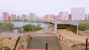 Строительство моста «Дружба» через озеро Черное в активной фазе