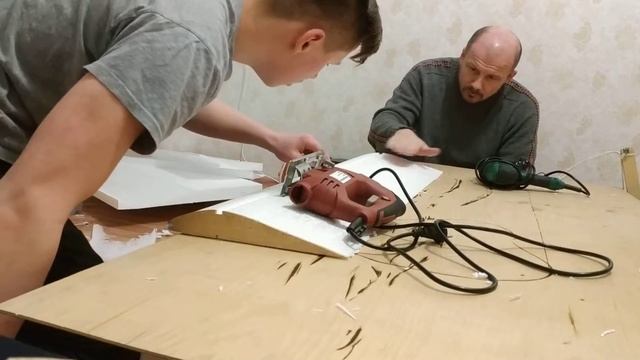 Изготовление пенопластового крыла пенорезкой