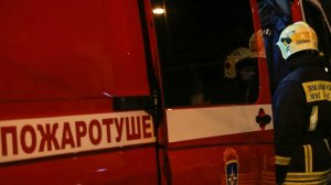 Шесть человек спасли при пожаре в подземном паркинге в Москве