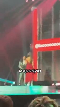 Она Стала СУПЕР ПОПУЛЯРНОЙ Благодаря 1 Видео! #шортс