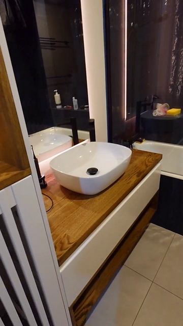 Полки, столешница и тумба из дерева смотреть онлайн