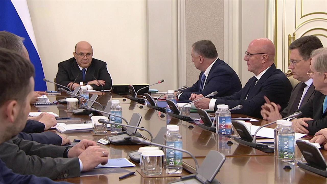 Правительство утвердило план мероприятий по повышению уровня трудоустройства участников СВО