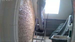 Нанесение штукатурки  Хоппер ковшом