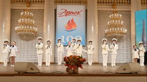 Дорогою добра, музыка Марка Минкова, слова Юрия Энтина. 
Запись у технической группы
