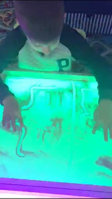 Рисование песком. смотреть онлайн