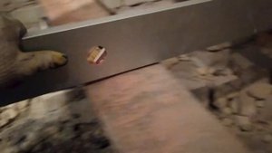 Выравнивание лаг деревянного пола!