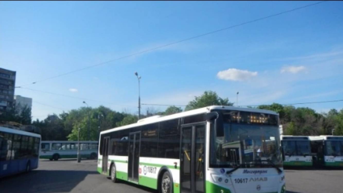 Поездка на автобусе ЛиАЗ-5292.22-77 №10617 (041062) Маршрут № 617 Москва