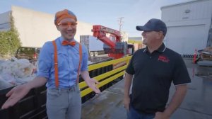 Блиппи (Blippi) - Блиппи размельчает мусор НОВАЯ СЕРИЯ✨   Обучающие видео для детей   Blippi Russian