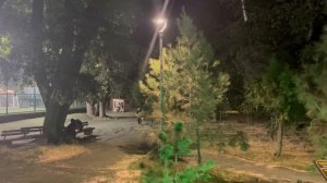 Махачкала Дагестан парк Ленинского комсомола ребята играют футбол