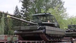 Уралвагонзавод отправил ВС России партию усовершенствованных танков Т-80БВМ