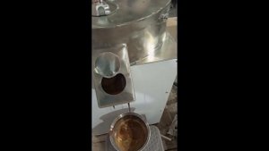 Жерновая мельница на каменных жерновах для урбеча оре