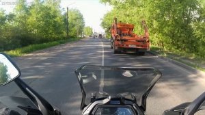 Злой с коробками, но добрый с мотоциклистами