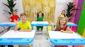 ДИАНА И РОМА - Диана и Рома готовятся к Рождеству
