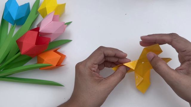 Тюльпаны из бумаги! Оригами поделки своими руками!