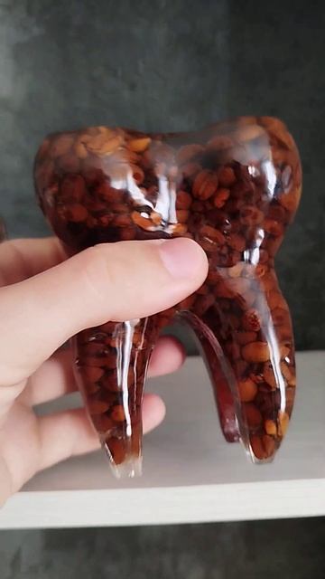 Зуб из дерева и эпоксидной смолы #shortvideo #woodworking #top #shots #s смотреть онлайн