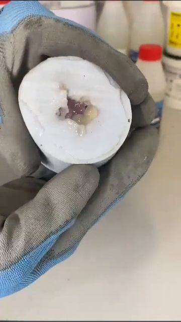 Как правильно заливать силикон в формы. смотреть онлайн