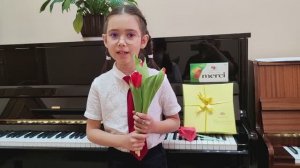 С 8 марта! Поздравление от учащихся класса флейты с праздником! 2024 год
