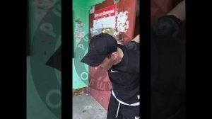 В Ярославле двое буйных наркоманов напали на  девочек-подростков, приняв их за закладчиков !!!