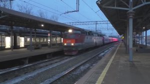 Электровоз ЧС7-207 (ТЧЭ-33) со скорым поездом "Славянский экспресс" №004Б Брест - Москва.