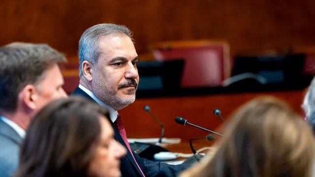 Глава турецкого МИД планирует подключиться к российско-украинским переговорам.
