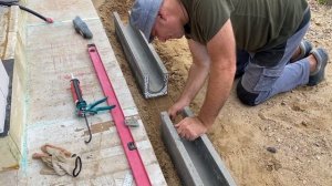 04.08.24. Опалубка для утеплённой отмостки из лотков и бло