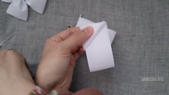 НЕОБЫЧНЫЙ белый БАНТ для школы ✨️✨️✨️DIY Hair Bows смотреть онлайн