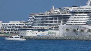 большие лайнеры в Дубае