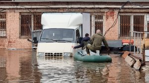Жилые дома, машины и дачные участки ушли под воду  в Тюмени и Ямало-Ненецком округе