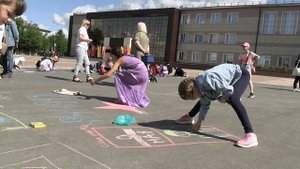 Весело и ярко прошел детский праздник для всех маленьких жителей городка