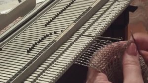 Узоры с пятиугольным деккером на ручной вязальной машинке _Каскад_