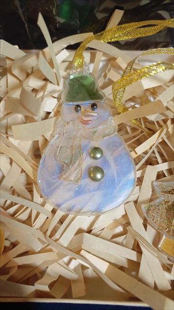 Елочные игрушки из эпоксидной смолы #ручная_работа #но смотреть онлайн