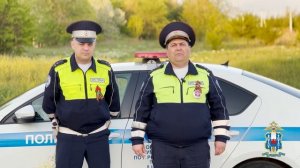 Сотрудники ДПС оказали экстренную помощь водителю, которому стало плохо в пути