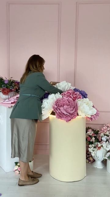 ШИКАРНЫЕ ЦВЕТЫ НА 8 МАРТА И ЛЮБОЙ ПРАЗДНИК #подароксвоимируками #цветочныекомпозиции #декор смотреть онлайн