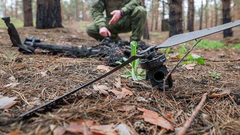 Российские военнослужащие уничтожили дрон «Баба Яга» ВСУ в Сумской области