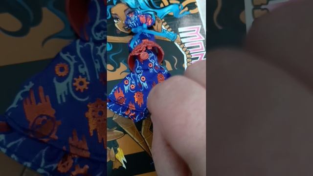 Распаковка и обзор фэшн пэка для куклы Monster High Робекки
