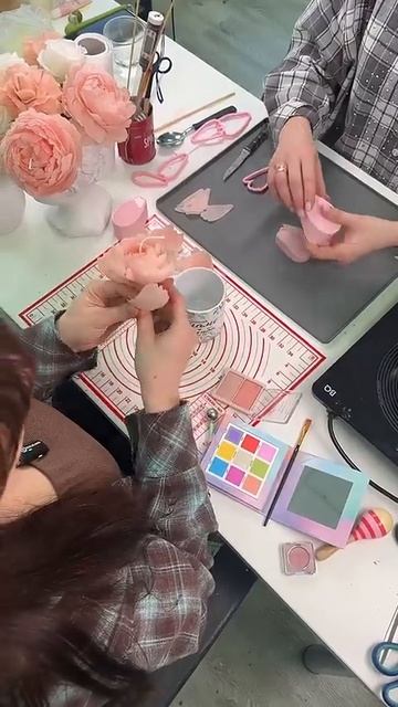 ШИКАРНЫЕ И РЕАЛИСТИЧНЫЕ СВЕЧИ ДОЯ ПОДАРКА И НА ЛЮБОЙ ПРАЗДНИК #цветочныекомпозиции #декор смотреть онлайн