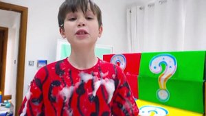 Мистер Макс • Mister Max - История о Максе и коробках-сюрпризах из кубиков для детей