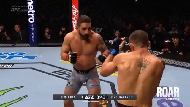 Chad Mendes vs. Alexander Volkanovski [Fight Highlights]