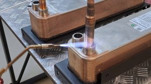 Пайка пластинчатого теплообменника резьба-резьба.