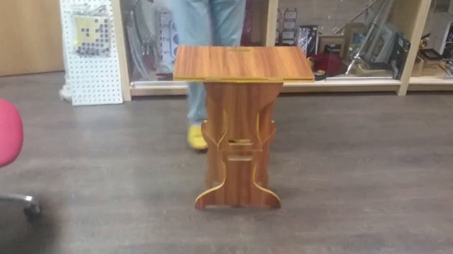 Мобильный столик