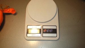 Увеличел шар из пенопластовых шариков на 1 литр