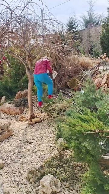 пока я клеила пенопласт для скалы на фасаде, ветер реш? смотреть онлайн