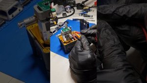 Замена диода на лазерном уровне Dewalt