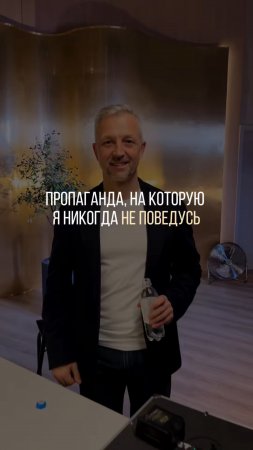Сильного лидера видно сразу? Нет, видно яркого. А сильный-это тот, кто… читай в описании все пункты