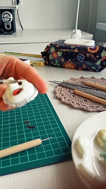 Леплю новенького персонажа. #авторскиеигрушки #игрушк смотреть онлайн