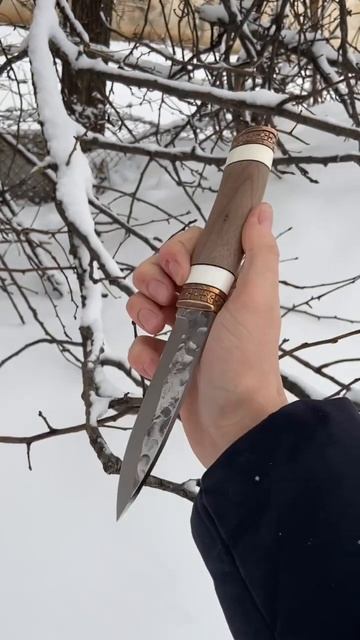 Небольшой нож из нержавеющей стали смотреть онлайн