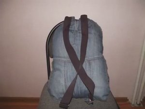 Рюкзак из старых джинс . Хламлаборатория.