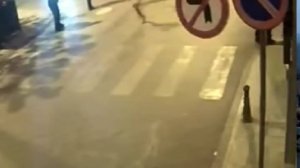 Люди выпрыгивали из окон зданий во время землетрясения в Турции. Один человек погиб