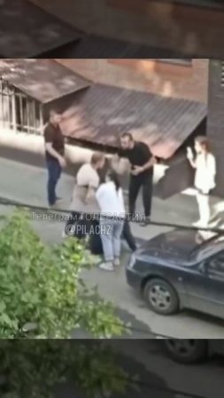 В Ростове-на-Дону мигрант из Армении угрожал женщине автоматом из-за просьбы перепарковаться !!!